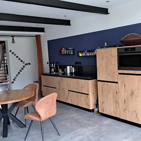 Woning In * Born